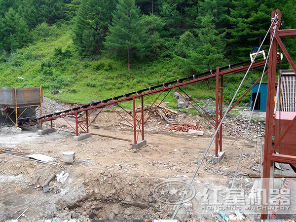 皮帶輸送機(jī)