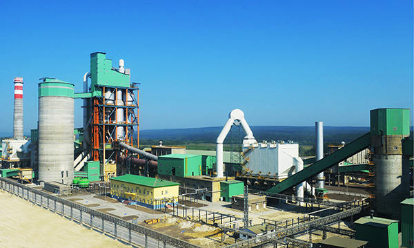 水泥生產線現(xiàn)場