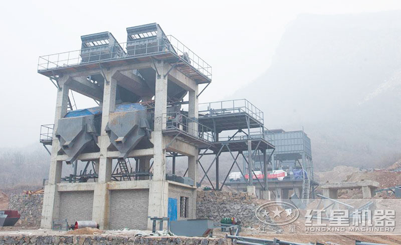 塔樓制砂機作業(yè)現(xiàn)場 塔樓制砂機作業(yè)現(xiàn)場