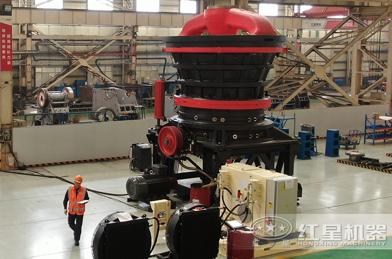 旋回式破碎機(jī) 旋回式破碎機(jī)