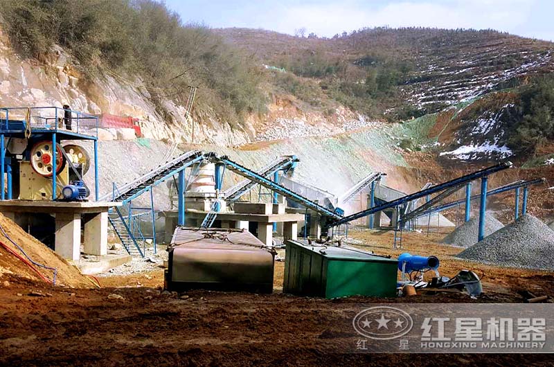 簡(jiǎn)約經(jīng)濟(jì)型912機(jī)砂石料生產(chǎn)線現(xiàn)場(chǎng)