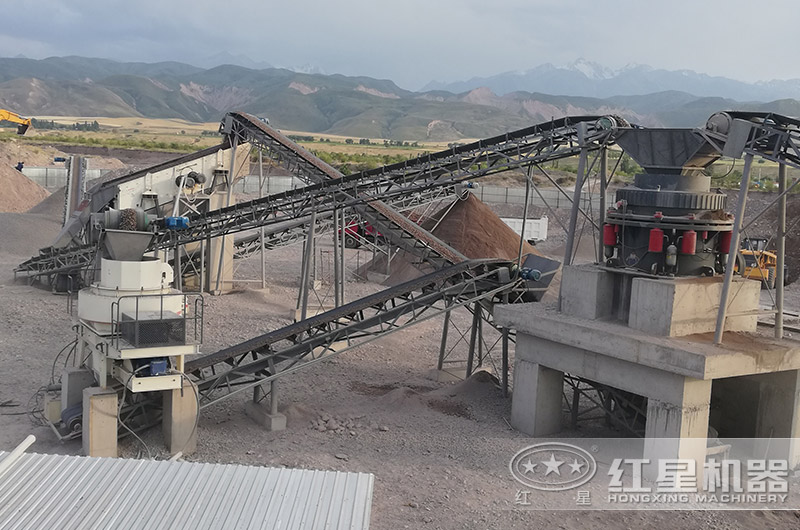 小型制砂機(jī)現(xiàn)場(chǎng)