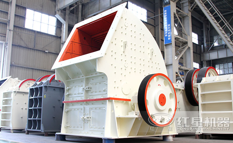 新型重錘式破碎機(jī)