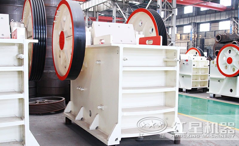 水泥塊顎式破碎機(jī)