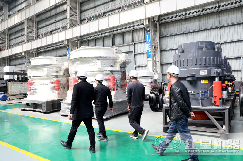 客戶(hù)實(shí)地考察生產(chǎn)車(chē)間