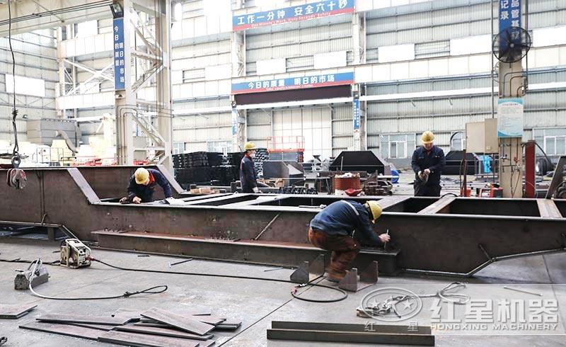 設(shè)備生產(chǎn)車間 設(shè)備生產(chǎn)車間