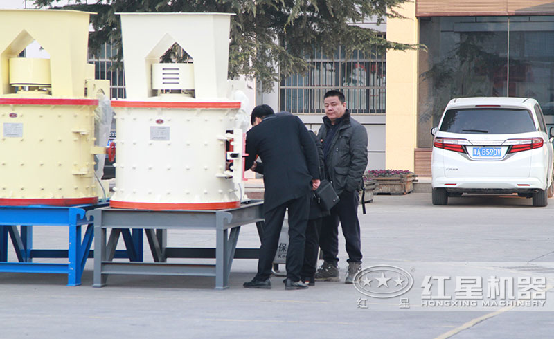 用戶來廠深入了解設(shè)備