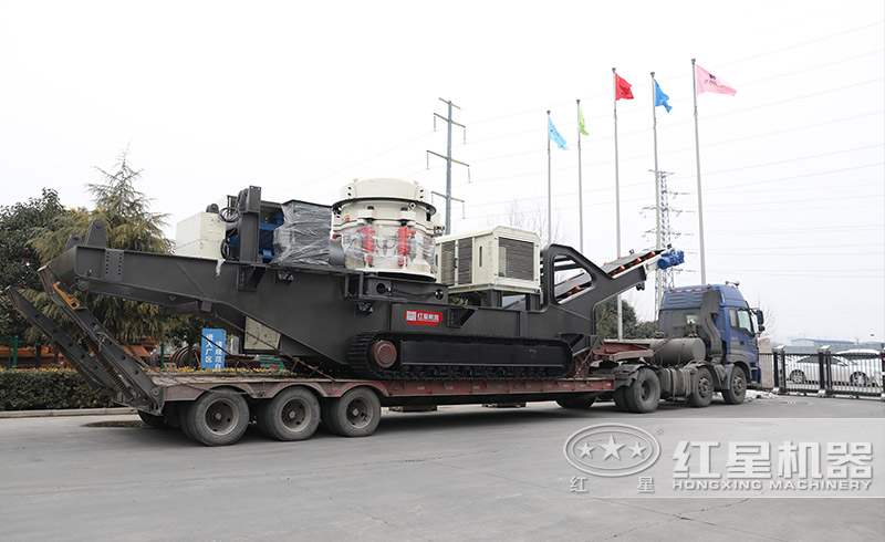 履帶式粉碎機(jī)發(fā)貨現(xiàn)場(chǎng)