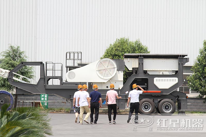 客戶(hù)到廠(chǎng)親自參觀(guān)紅星設(shè)備