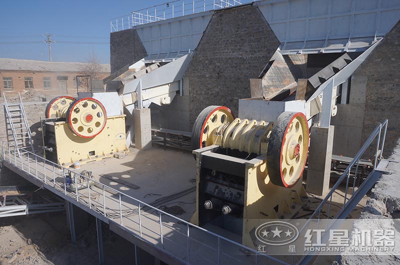 河北鵝卵石加工現(xiàn)場(chǎng)