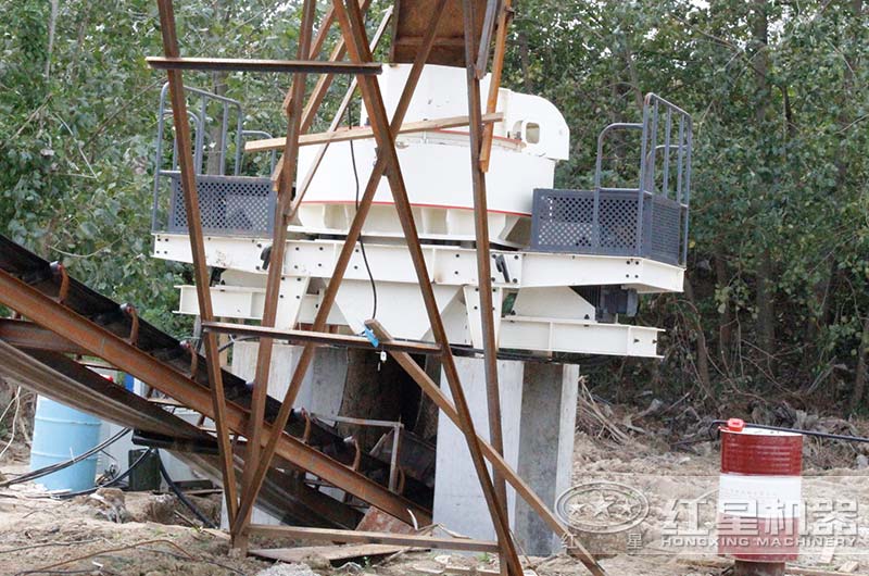 設(shè)備安裝完成，準(zhǔn)備投入生產(chǎn)