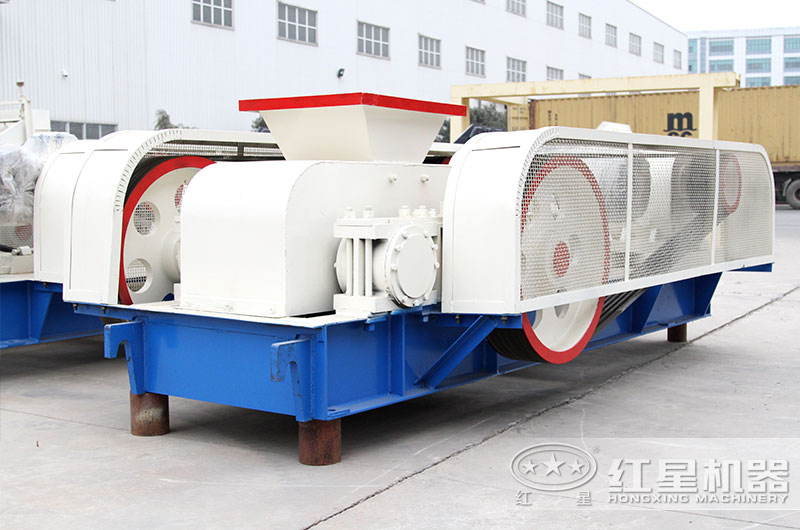 輥式破碎機(jī)兩個(gè)轉(zhuǎn)動(dòng)輥?zhàn)?、產(chǎn)量高