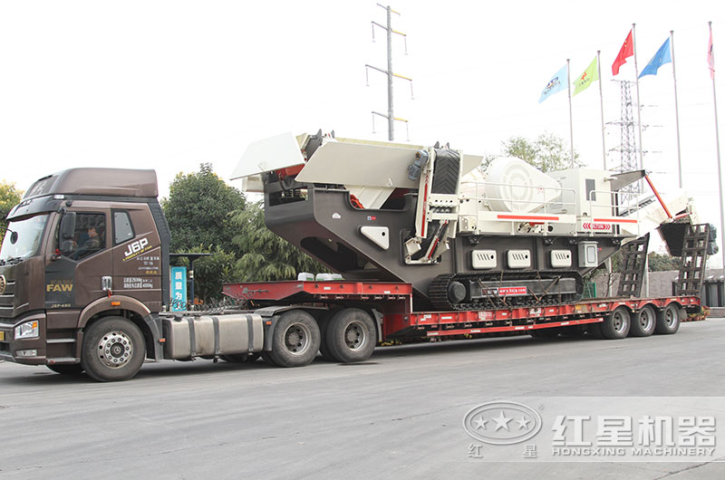 履帶式移動(dòng)破碎篩分一體機(jī)廠家直接供貨、價(jià)格實(shí)惠