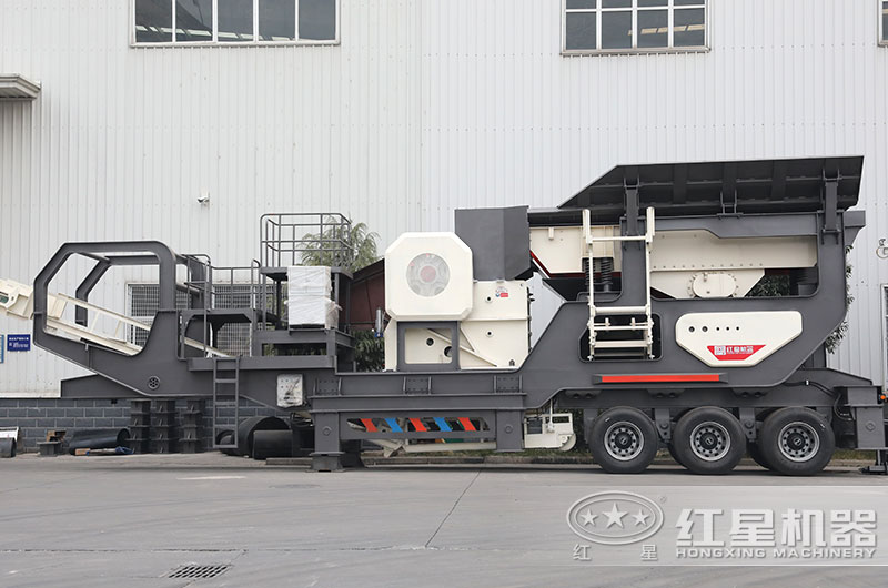 輪胎式移動破碎機(jī)一體化成套機(jī)組作業(yè)