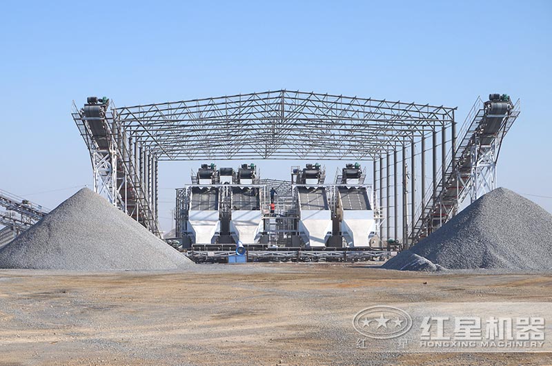 安徽大型顎式破碎機(jī)生產(chǎn)現(xiàn)場(chǎng) 安徽大型顎式破碎機(jī)生產(chǎn)現(xiàn)場(chǎng)