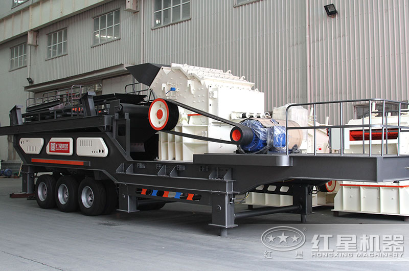 移動(dòng)破碎石子機(jī)車間實(shí)拍圖 移動(dòng)破碎石子機(jī)車間實(shí)拍圖