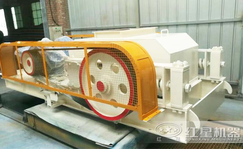 對輥破碎機實拍 對輥破碎機實拍