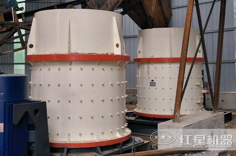 復(fù)合式煤炭破碎機(jī)作業(yè)現(xiàn)場