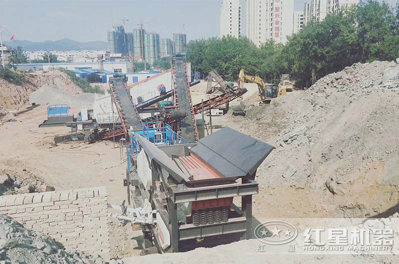 城市混凝土破碎現(xiàn)場(chǎng) 城市混凝土破碎現(xiàn)場(chǎng)